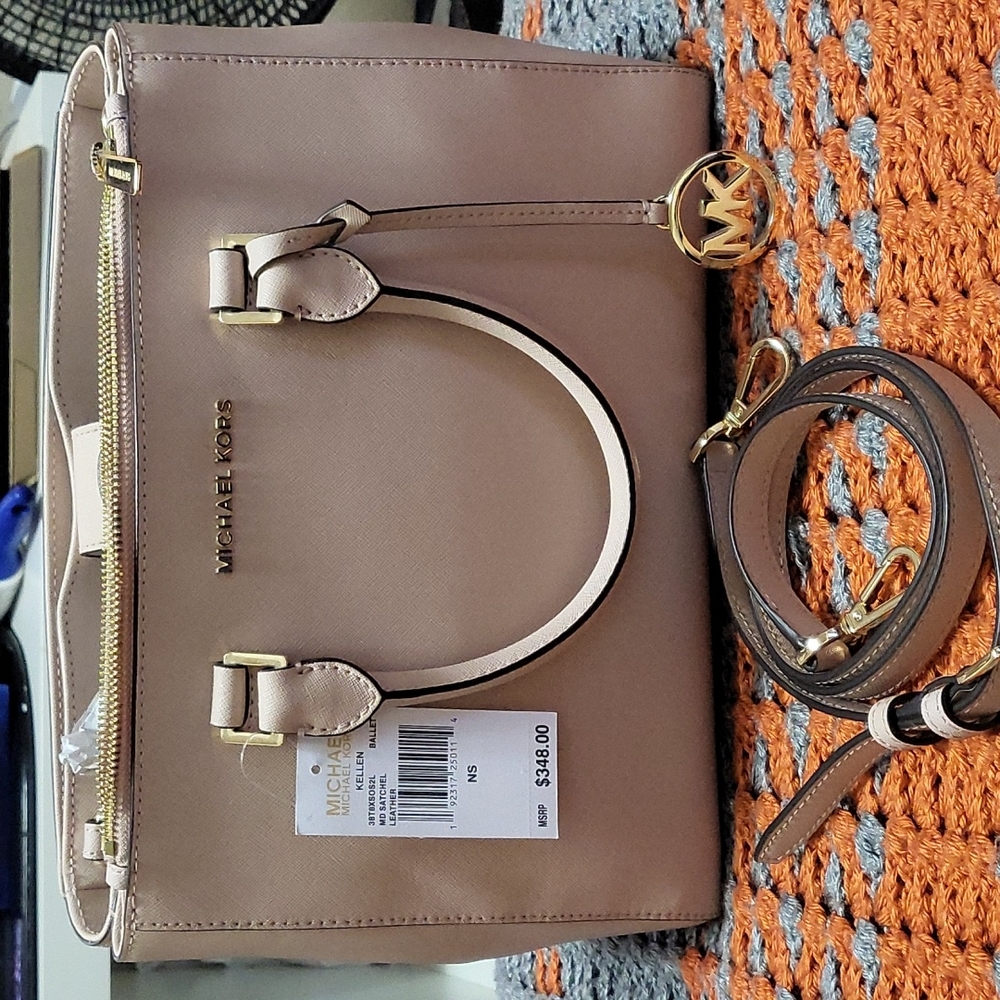 Michael Kors Kellen in color ballet